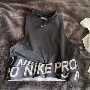 Nike Crop top/sports bra